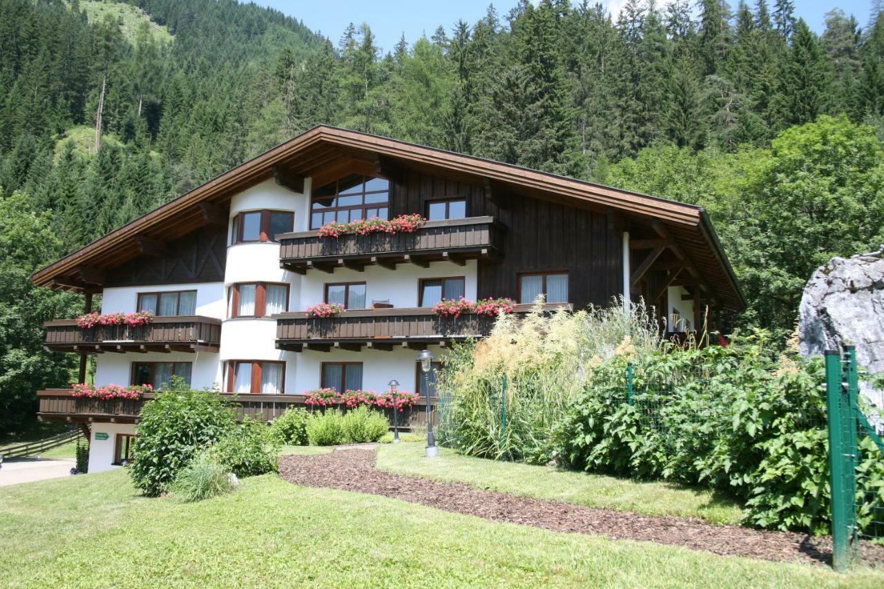 Ferienwohnung Haus Montana Elbigenalp Exterior foto